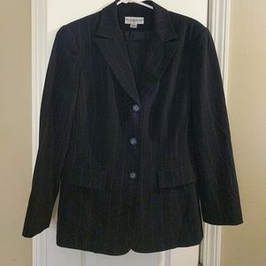 Womans John Meyer 3 Button Pantsuit